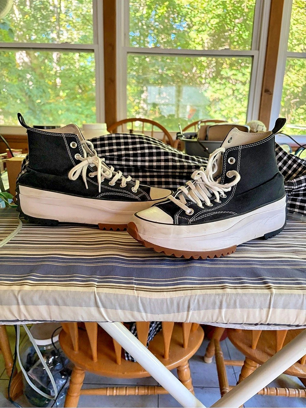 Converse Run Star Hike Hi Black White Gum High Top Sneakers Black & White US 8.5